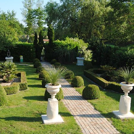 Le Grand Logis - Guest House - Bed And Breakfast Marchais  Exterior photo
