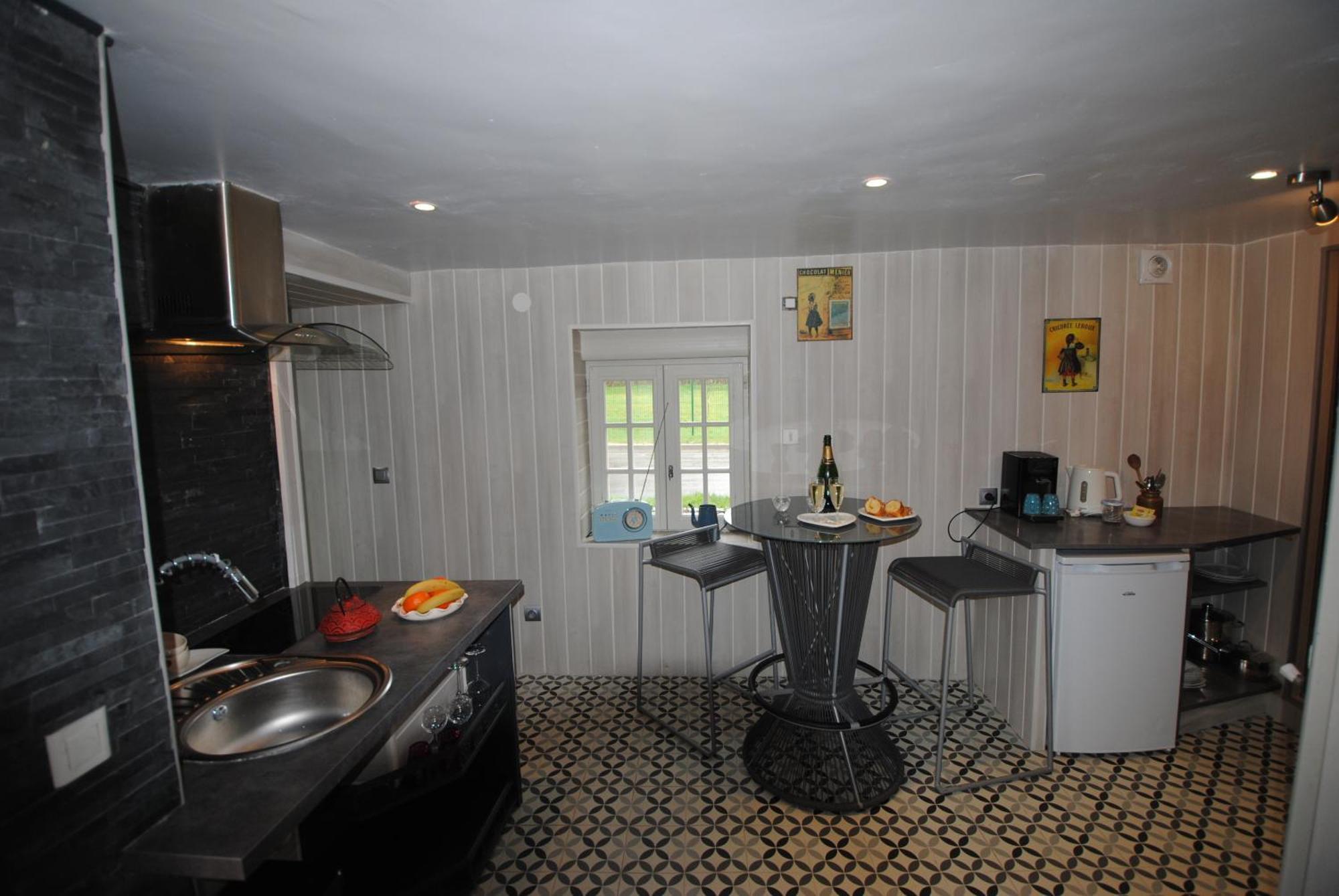 Le Grand Logis - Guest House - Bed And Breakfast Marchais  Room photo